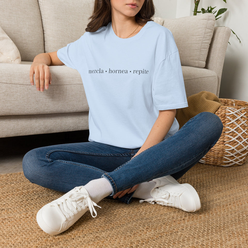 Mezcla • hornea • repite Tee