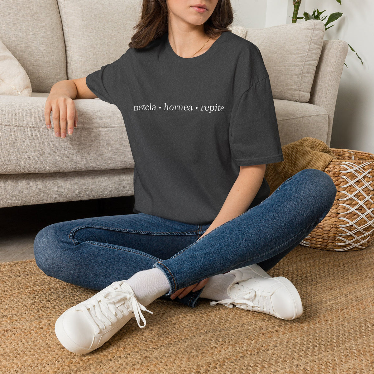 Mezcla • hornea • repite Tee