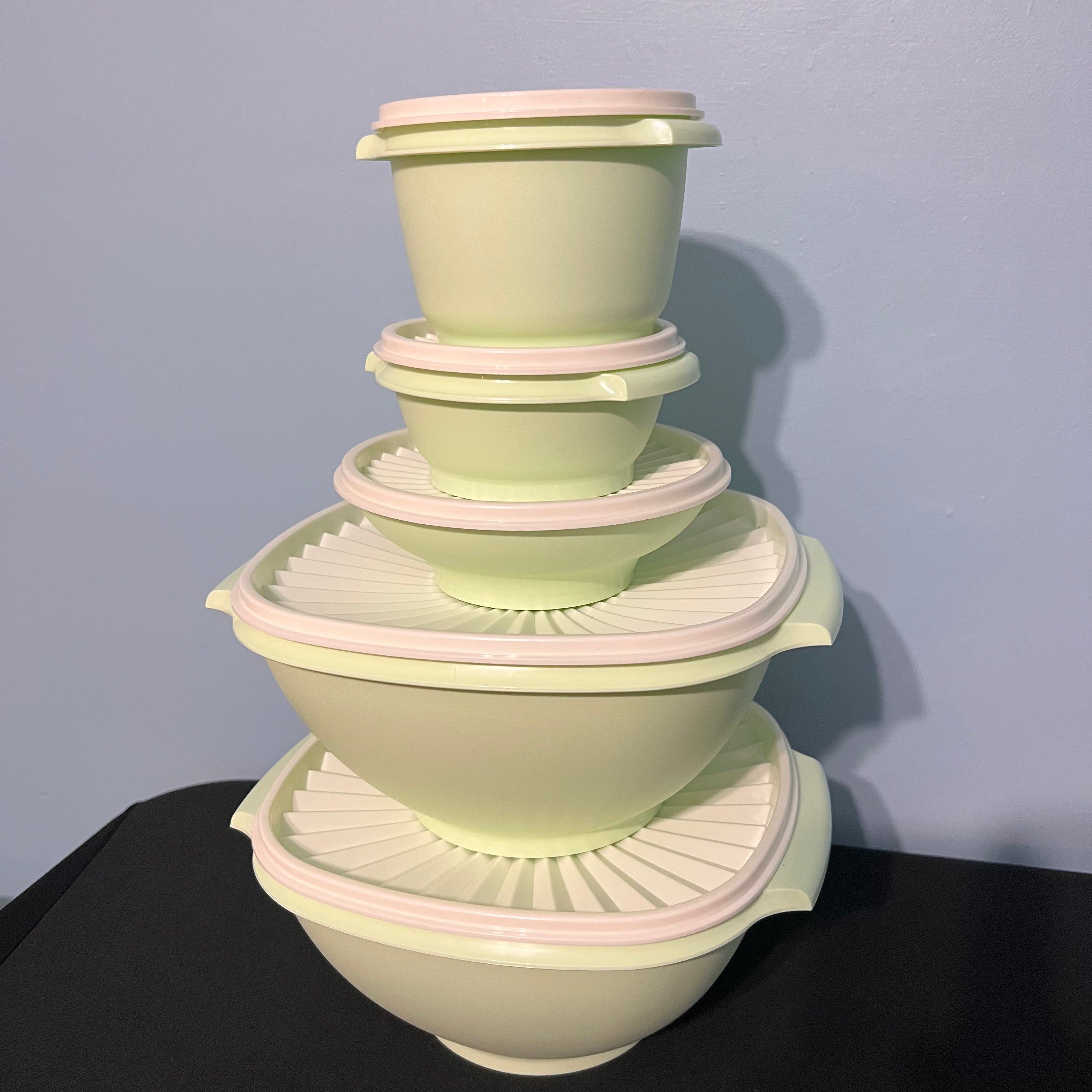 Tupperware Set